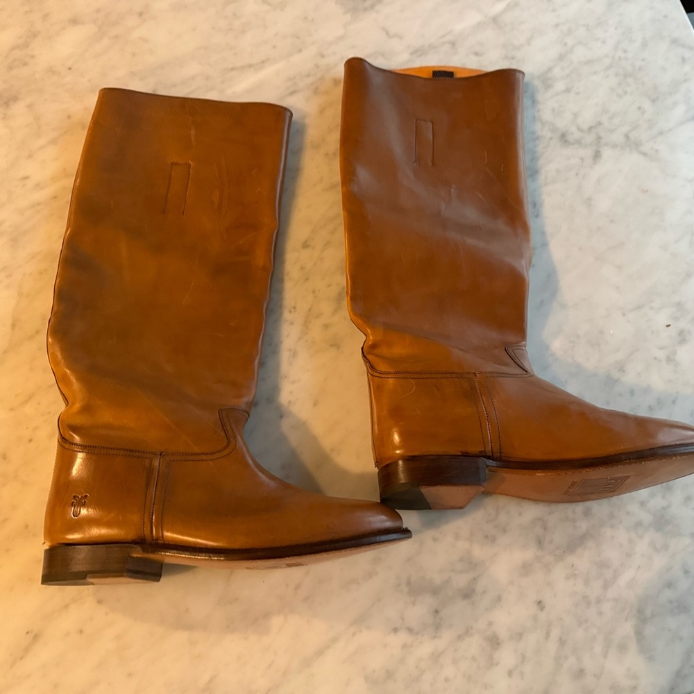 Frye knee high boots worn once. Gorgeous brown.Size 9.